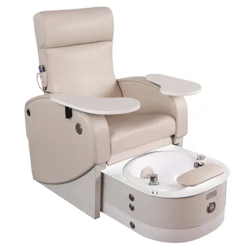 Luxurious and comfortable Club LE™ Pedicure Chair for ultimate relaxation