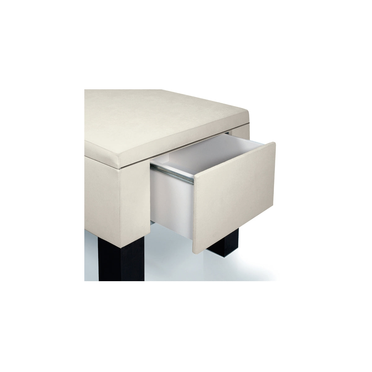 Massage Table with Mechanized Lift: Convenient and Easy-to-Use Mac Technology