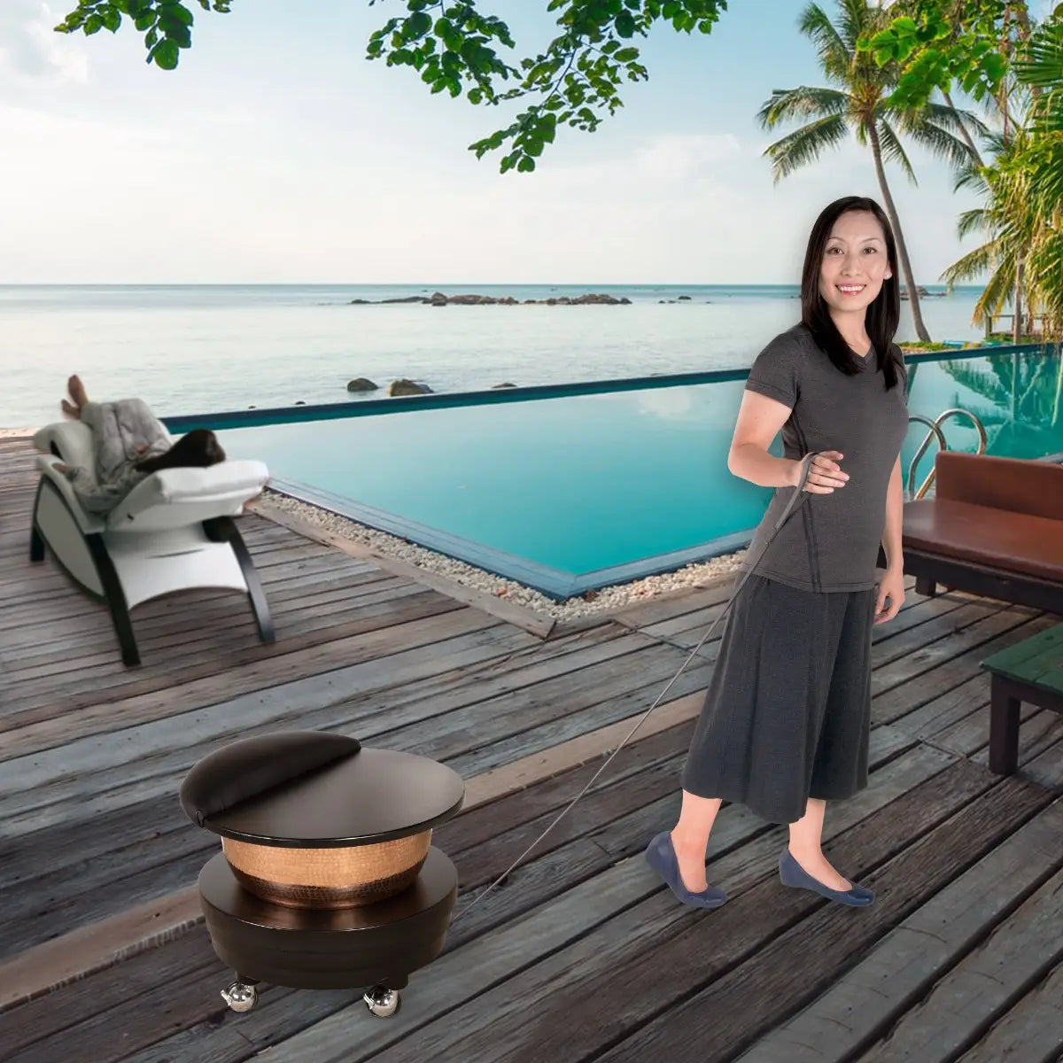 Pedicure Bowls with Roll-Up, Footrest, Lid & Leash by Continuum