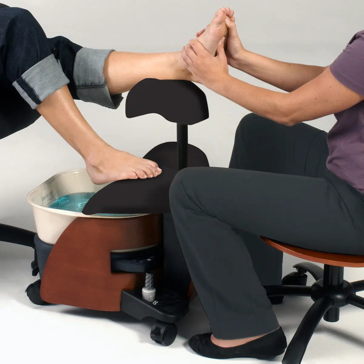 Continuum PEDICUTE Portable Pedi Spa - Quality components for long-lasting performance.